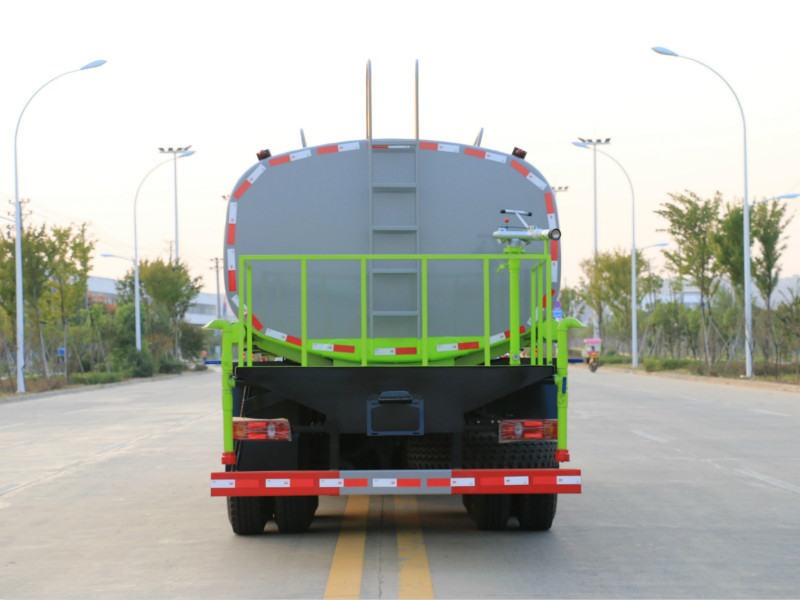 东风专底D3L后双桥20方洒水车